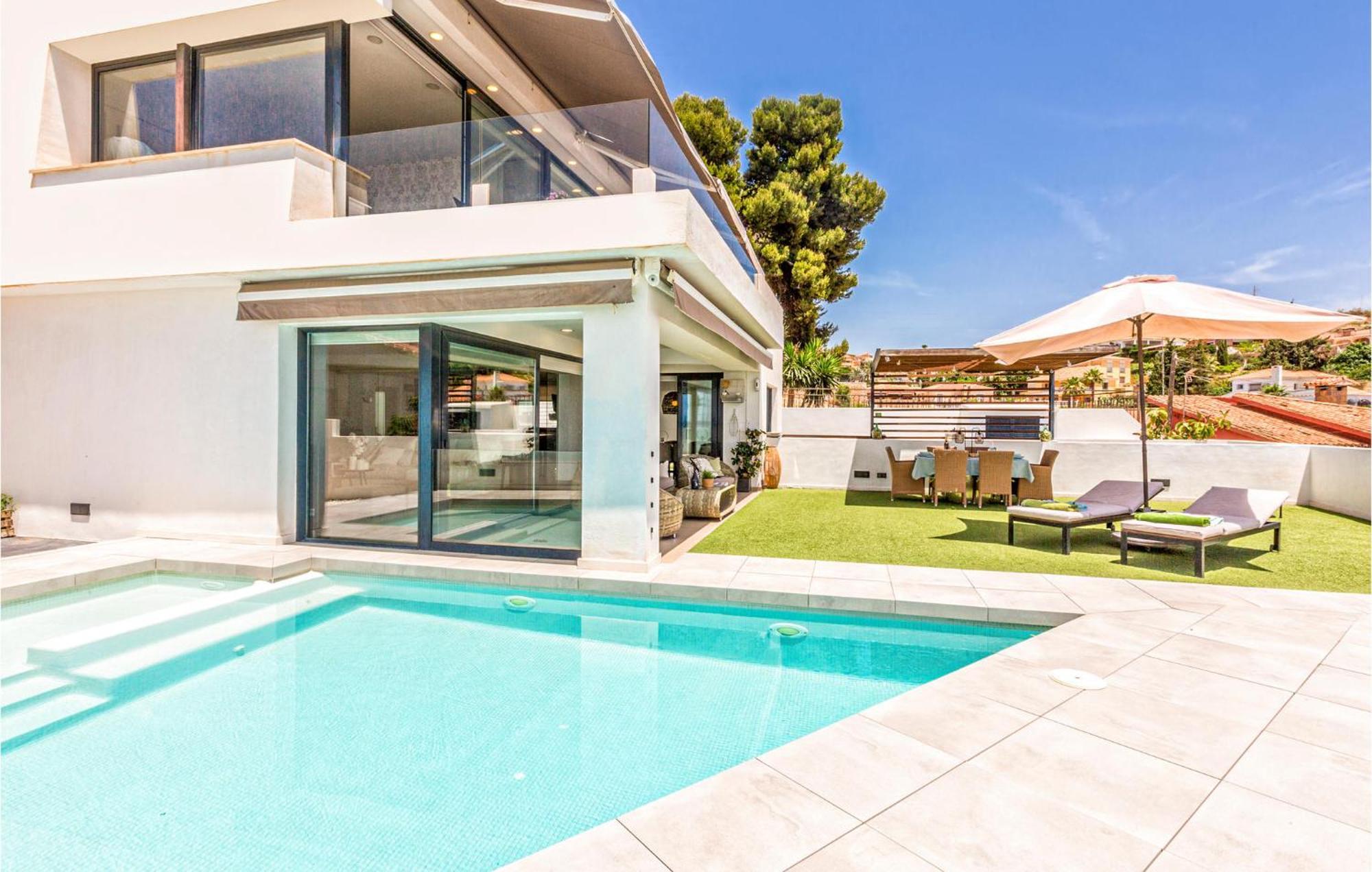 Awesome Home In Cala Del Moral With Kitchen La Cala Del Moral Ngoại thất bức ảnh